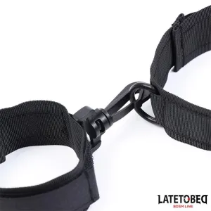 Halsband mit Handfesseln, Nylon von Latetobed BDSM Line