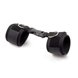 Neopren-Fussfesseln mit Klettverschluss, Schwarz von Latetobed BDSM Line | Fesselliebe.de