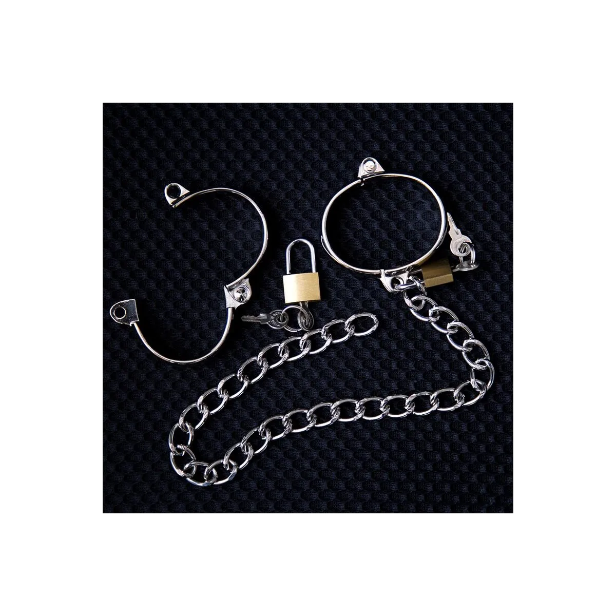 Metallhandschellen für Frauen, 5,5 cm von Latetobed BDSM Line | Fesselliebe.de