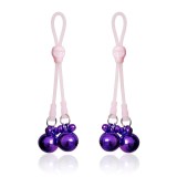 Nippelklemmen mit Totenköpfen und Glöckchen, Silikon und Metall, Rosa/Lila von Latetobed BDSM Line | Fesselliebe.de