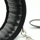Halsband mit Metallleine und Gepolstertem Innenfutter Schwarz von Latetobed BDSM Line | Fesselliebe.de