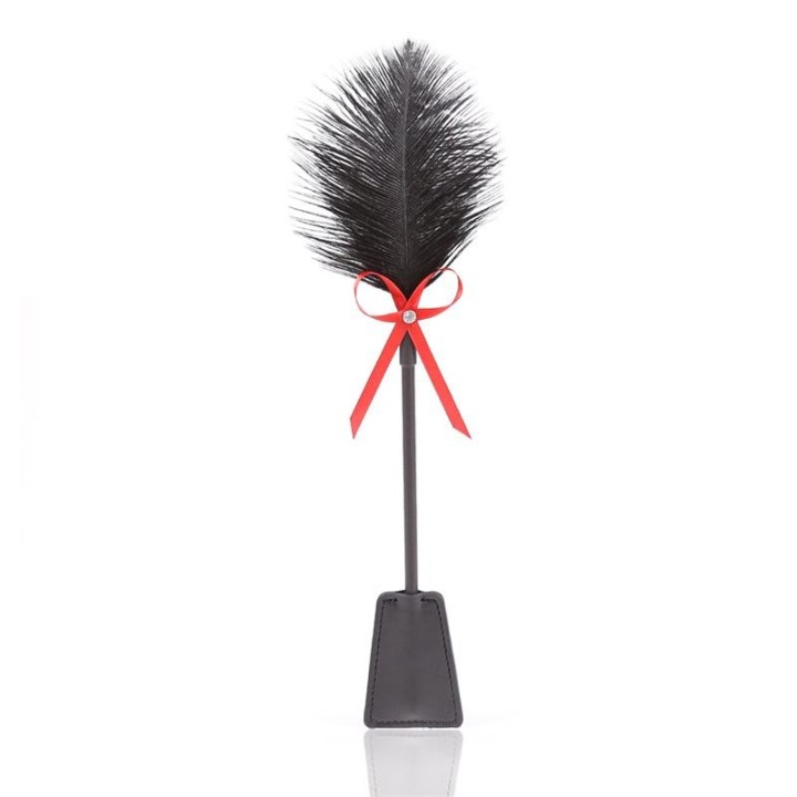 Federkitzler und Paddel, 36 cm, Rot/Schwarz von Latetobed BDSM Line | Fesselliebe.de