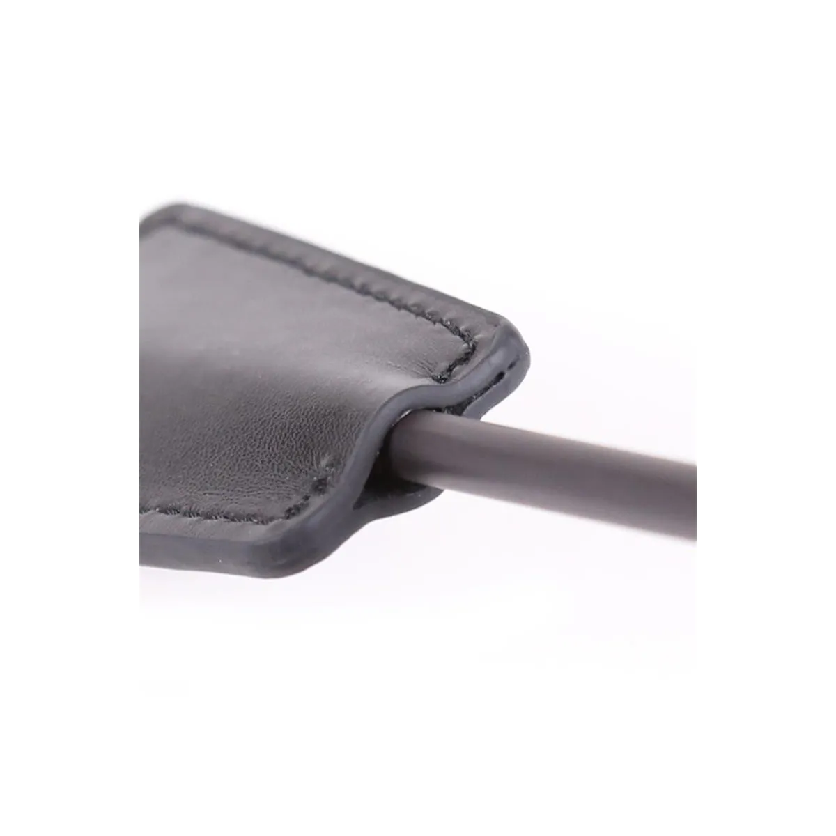 Federkitzler und Paddel, 36 cm, Rot/Schwarz von Latetobed BDSM Line | Fesselliebe.de