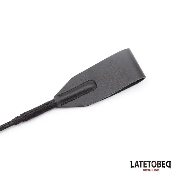 Klassische Peitsche mit Geflochtenem Griff, 60 cm von Latetobed BDSM Line | Fesselliebe.de