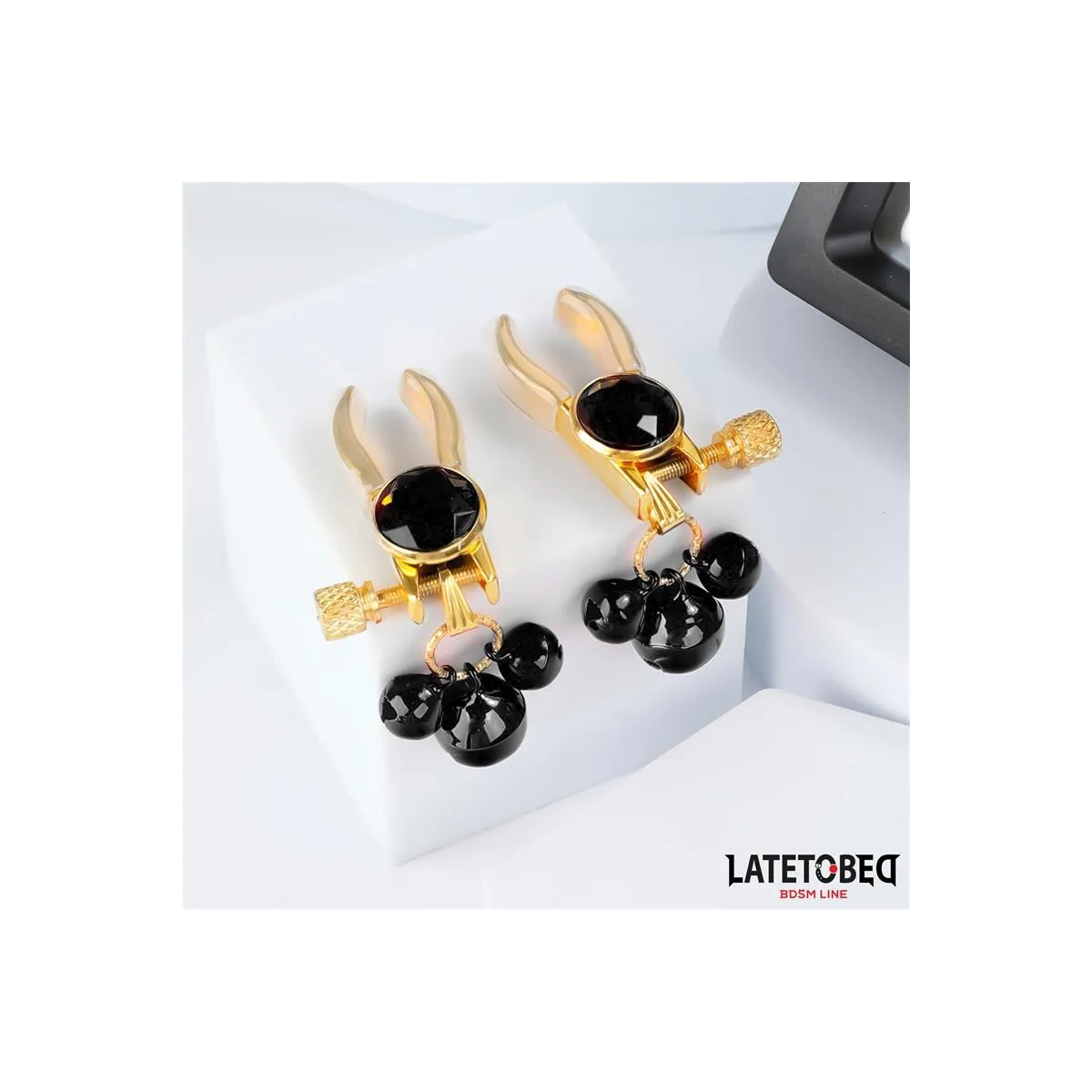 Nippelklemmen mit Glocke von Latetobed BDSM Line | Fesselliebe.de