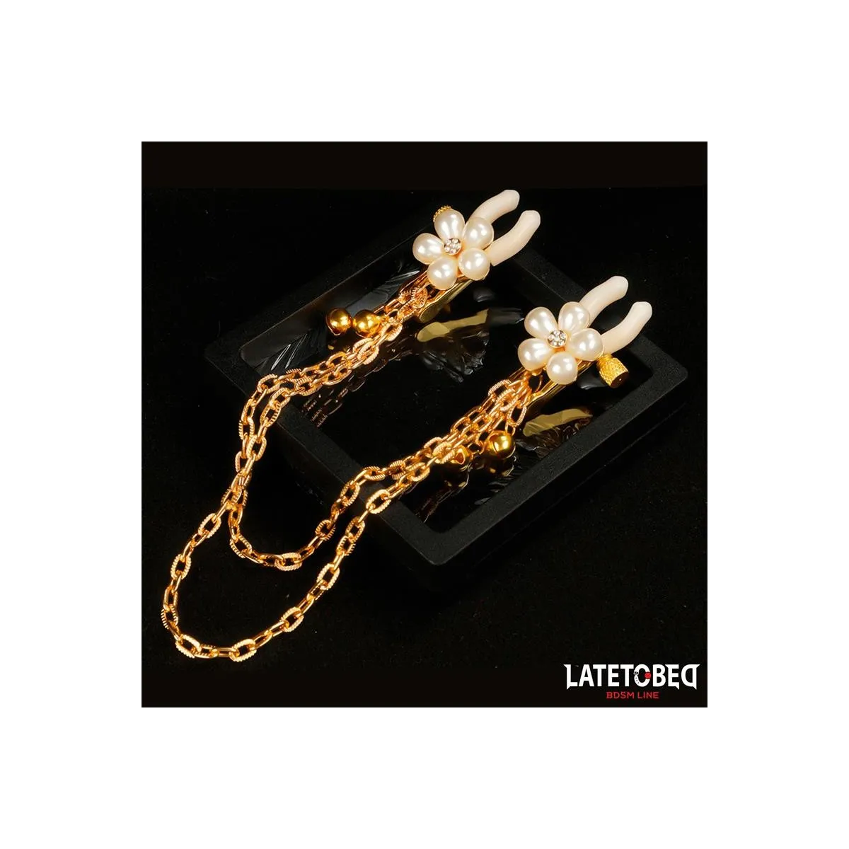 Rearl-Nippelklemmen mit Kette von Latetobed BDSM Line | Fesselliebe.de