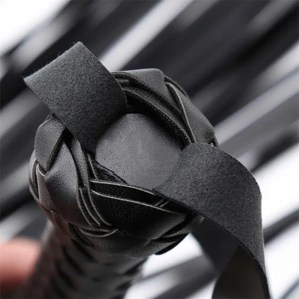 Stachelpeitsche 50 cm von Latetobed BDSM Line | Fesselliebe.de