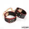 Handfesseln mit Goldener Kette von Latetobed BDSM Line