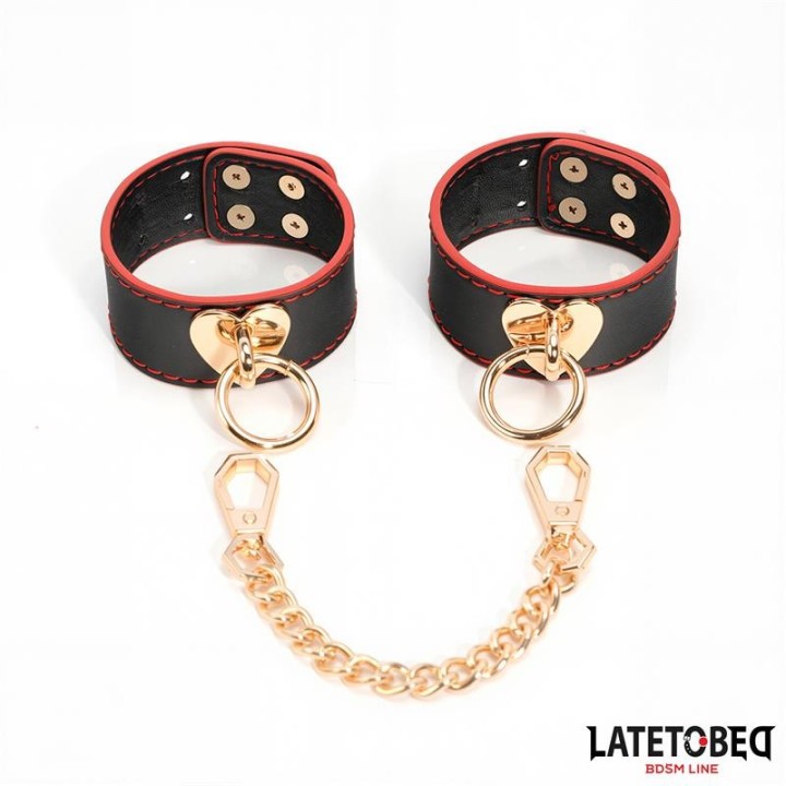 Fussfesseln mit Goldener Kette von Latetobed BDSM Line | Fesselliebe.de