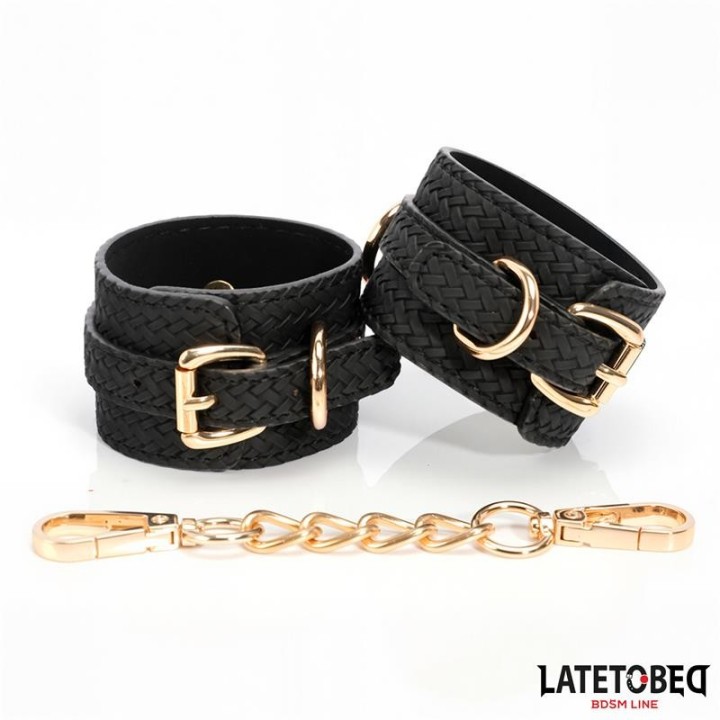 Handfesseln mit Webmuster Goldene Kette von Latetobed BDSM Line | Fesselliebe.de