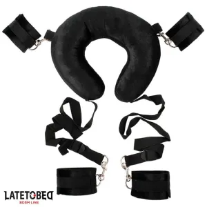 Kissen-Fessel-Set mit Handschellen von Latetobed BDSM Line | Fesselliebe.de