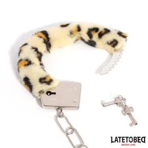 Fell-Metallfessel mit Leopardenmuster von Latetobed BDSM Line