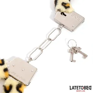 Fell-Metallfessel mit Leopardenmuster von Latetobed BDSM Line
