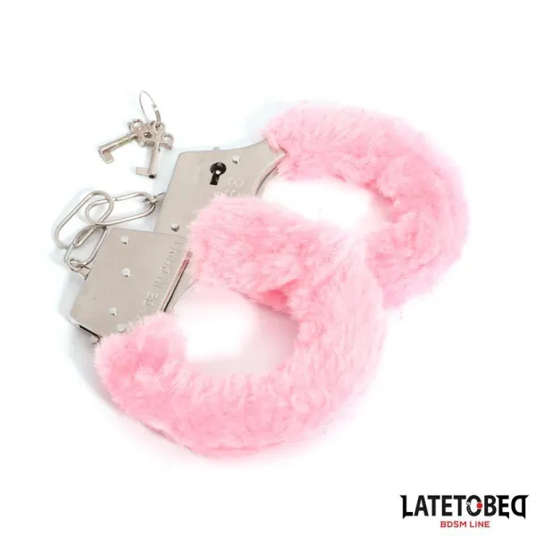 Fellbesetzte Metallfessel Rosa von Latetobed BDSM Line | Fesselliebe.de