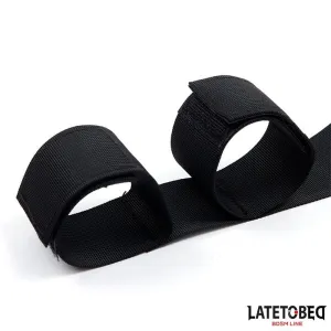 Band-Bondage von Hals bis Handgelenk von Latetobed BDSM Line