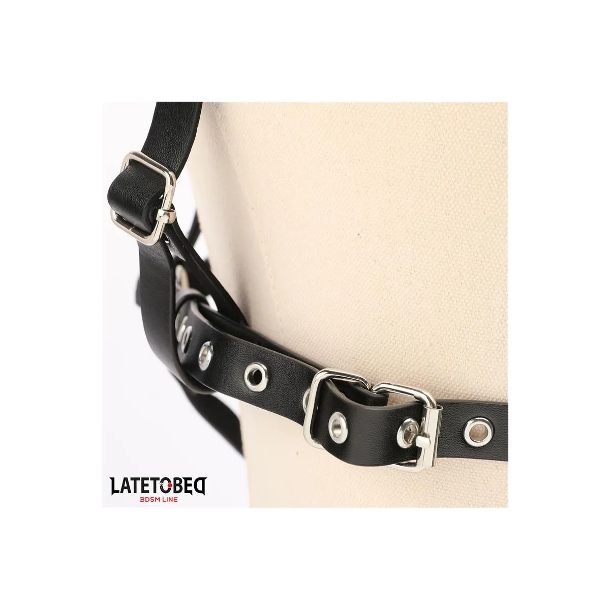 Verstellbarer Brust-Harness von Latetobed BDSM Line | Fesselliebe.de