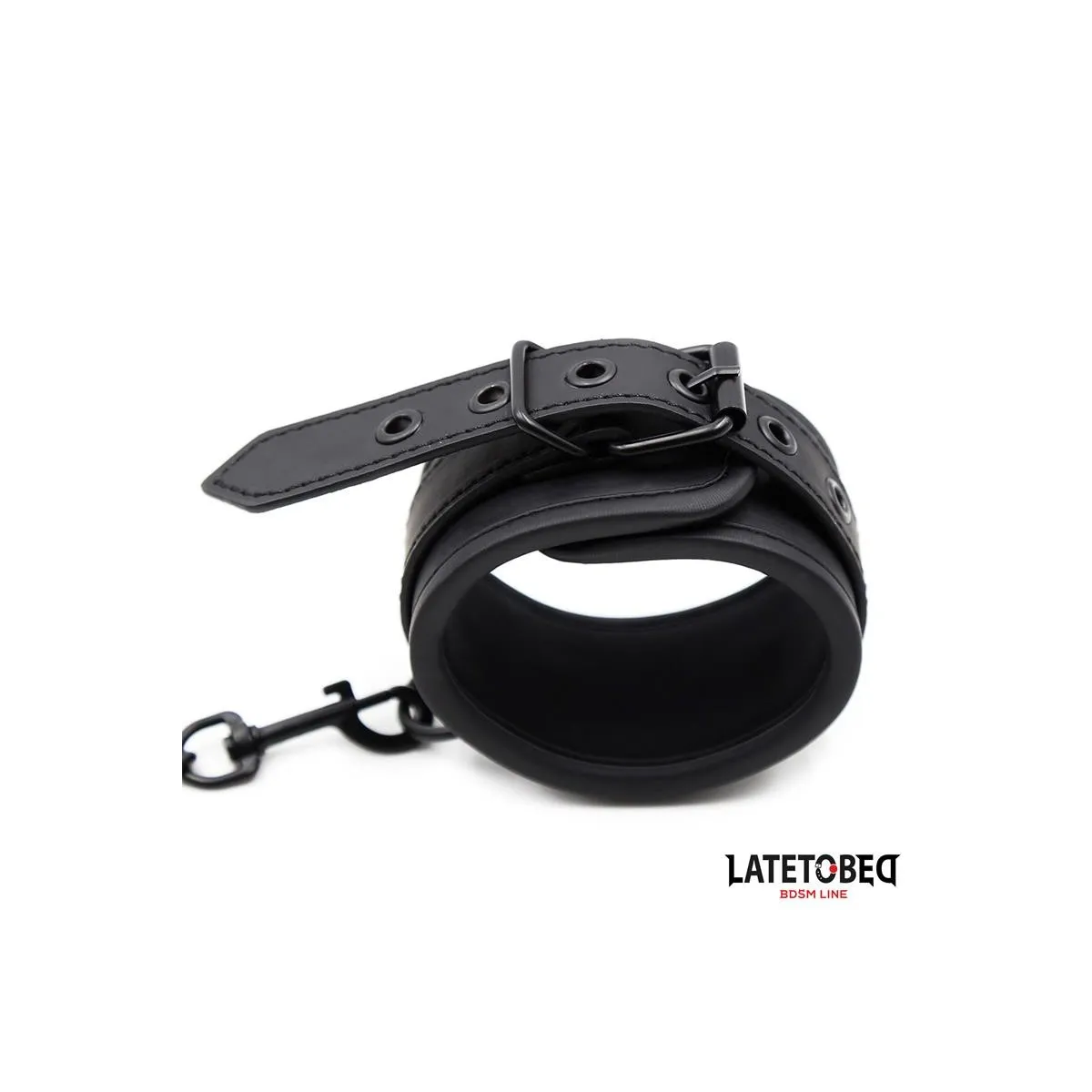 Einfarbige Schwarze Handfessel von Latetobed BDSM Line | Fesselliebe.de