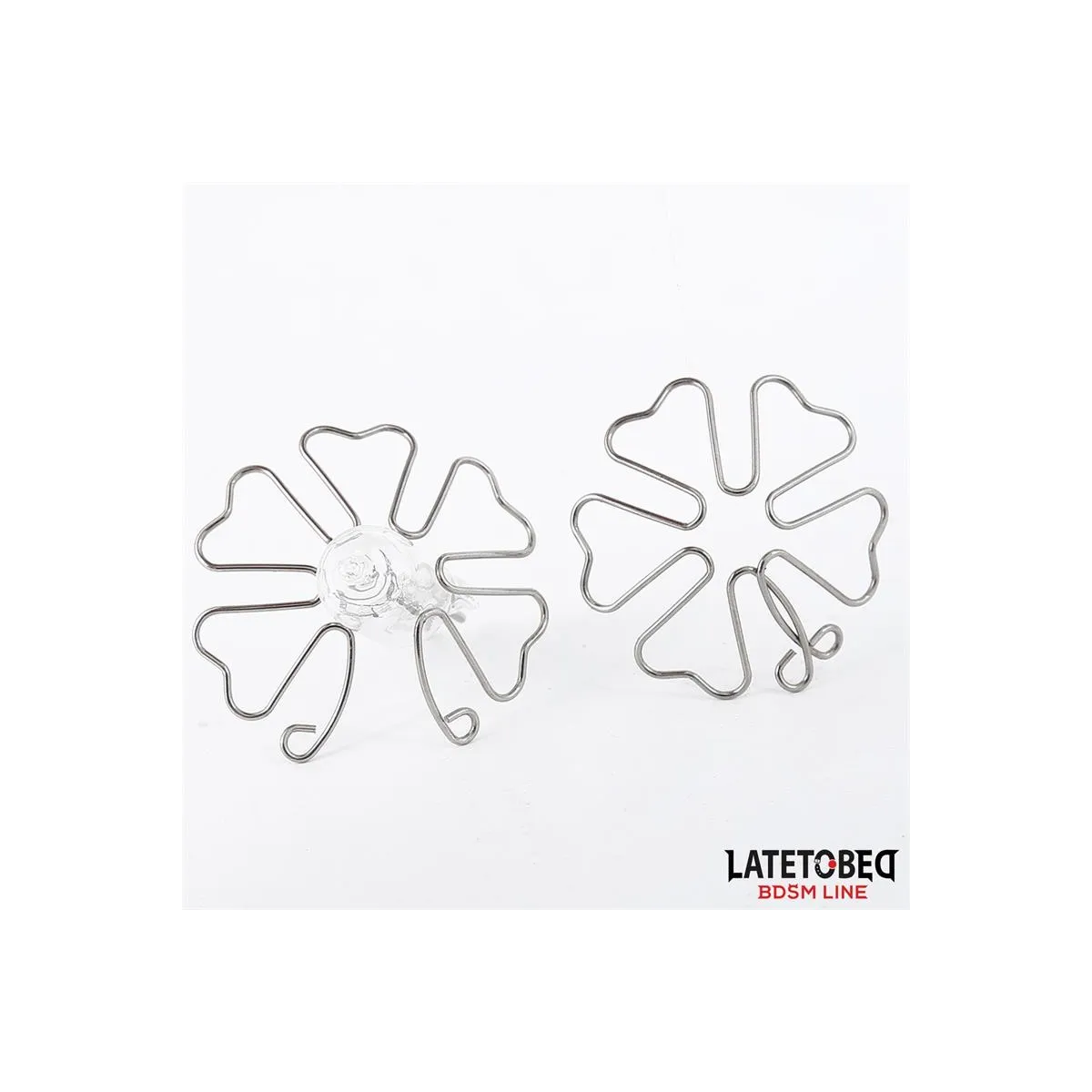 Blumenförmiges Nippel-Accessoire von Latetobed BDSM Line | Fesselliebe.de