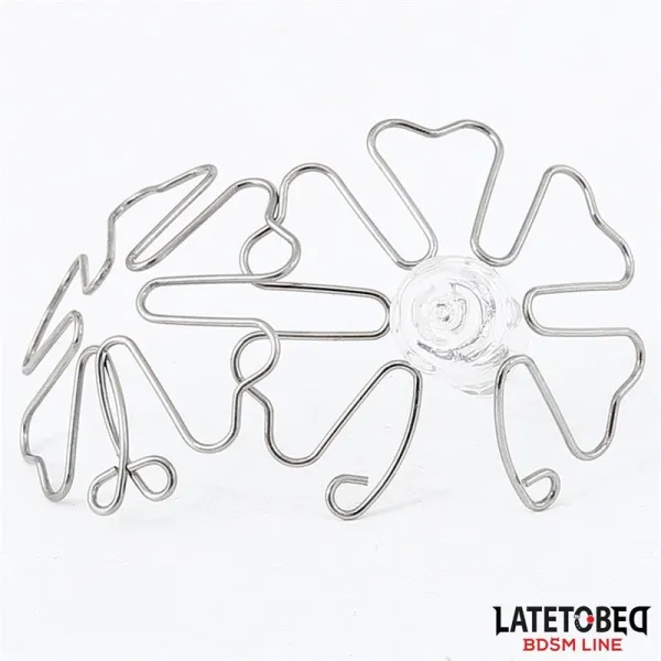 Blumenförmiges Nippel-Accessoire von Latetobed BDSM Line | Fesselliebe.de