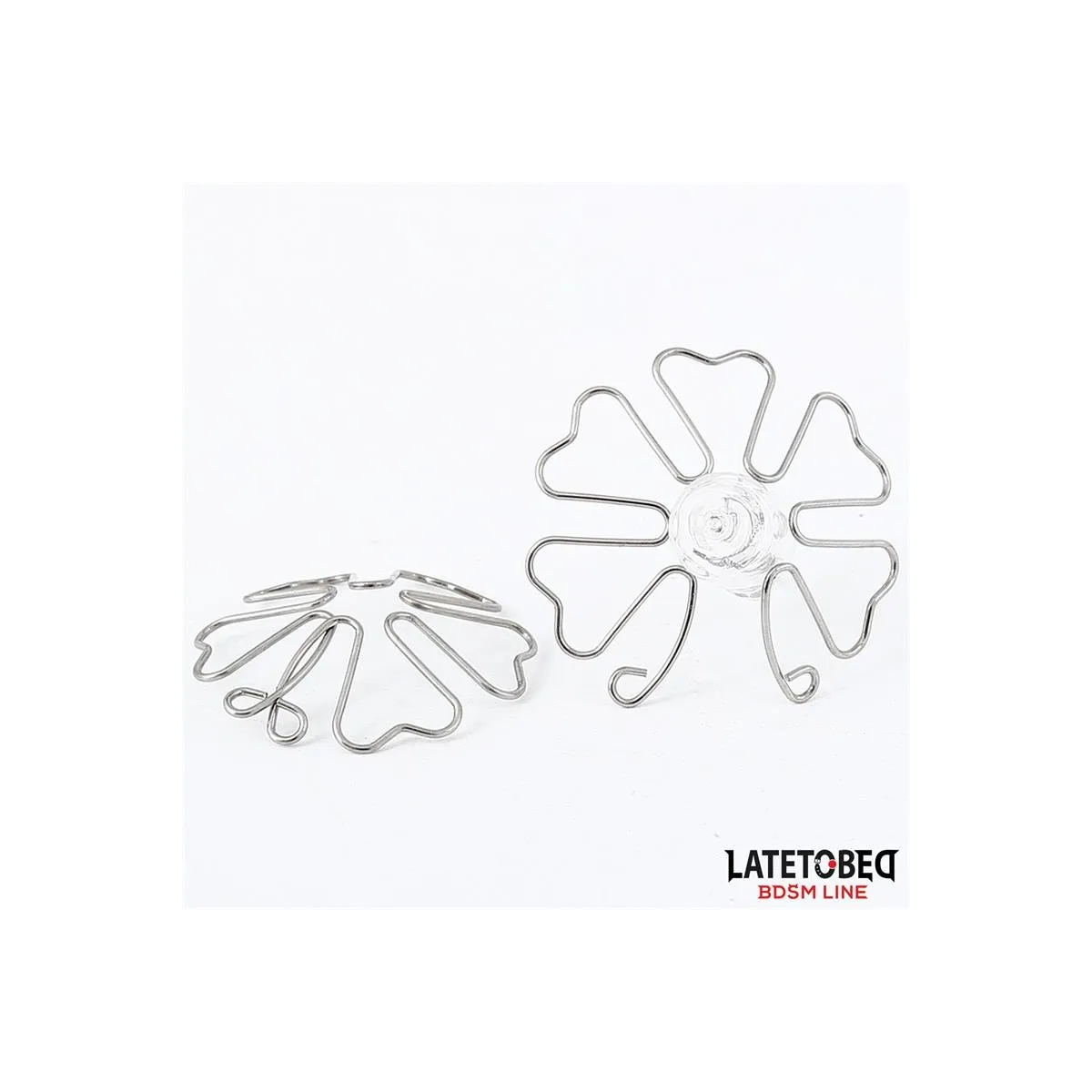 Blumenförmiges Nippel-Accessoire von Latetobed BDSM Line | Fesselliebe.de