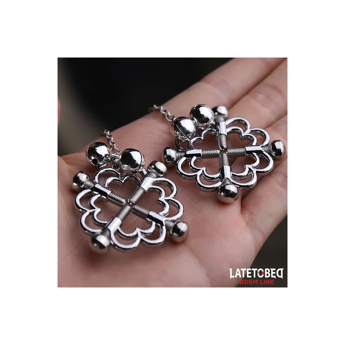 Metall-Blumen-Nippelklemmen mit Kette von Latetobed BDSM Line | Fesselliebe.de