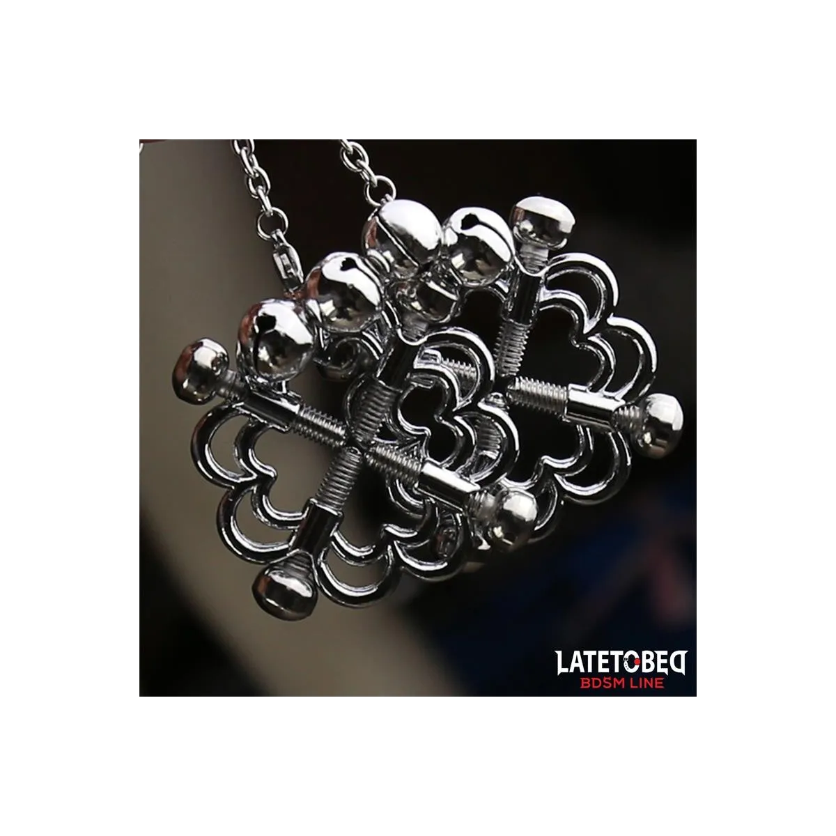 Metall-Blumen-Nippelklemmen mit Kette von Latetobed BDSM Line | Fesselliebe.de