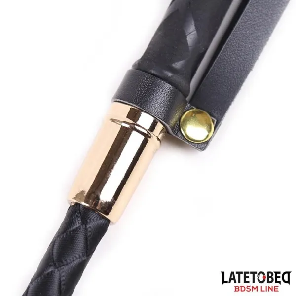 Klassische Gerte Goldfarbenes Metall 55 cm von Latetobed BDSM Line | Fesselliebe.de