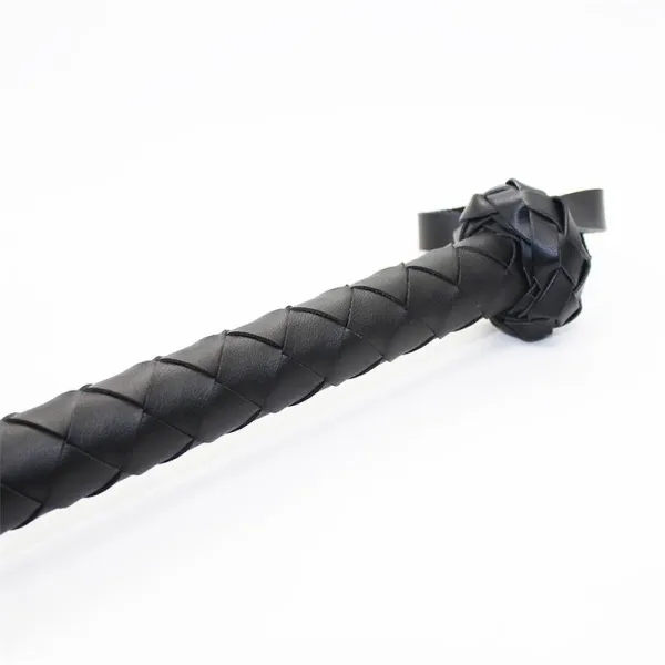 Doppelt Geflochtene Peitsche 150 cm von Latetobed BDSM Line | Fesselliebe.de