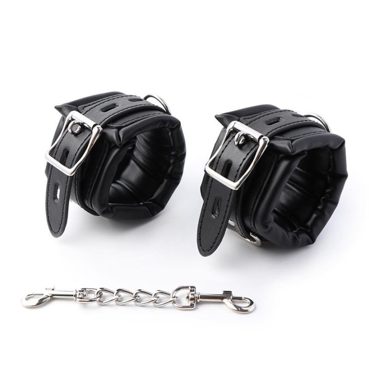 Verstellbare Handschellen von Latetobed BDSM Line | Fesselliebe.de