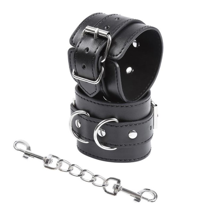 3 D-Ring-Handschellen von Latetobed BDSM Line | Fesselliebe.de