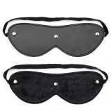 Fell-Augenbinde mit 3 Nieten von Latetobed BDSM Line | Fesselliebe.de