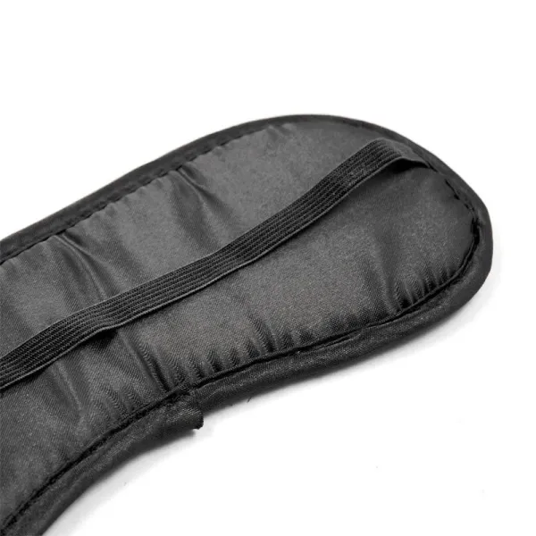 Satin-Augenbinde – Be Naughty von Latetobed BDSM Line | Fesselliebe.de