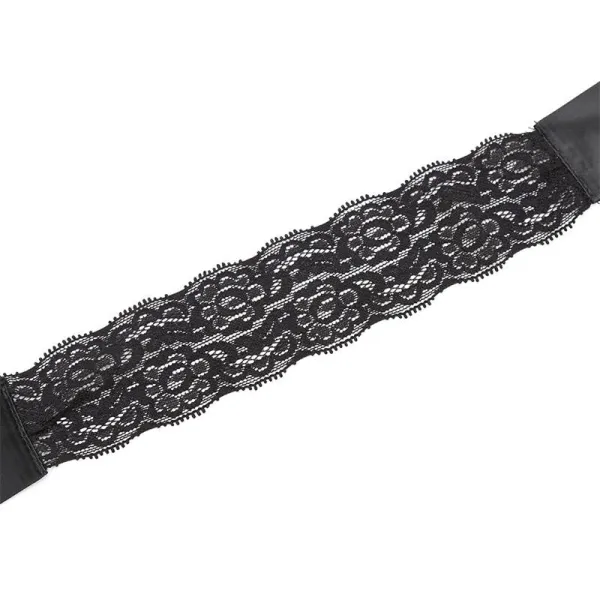 Augenbinde mit Spitze von Latetobed BDSM Line | Fesselliebe.de