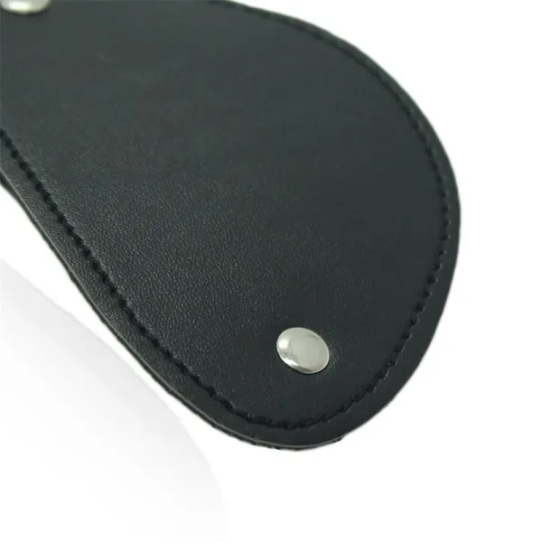 Augenbinde mit 3 Nieten von Latetobed BDSM Line | Fesselliebe.de