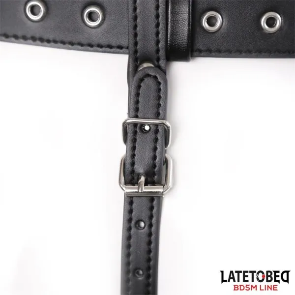 Verstellbarer Harness-Gürtel von Latetobed BDSM Line | Fesselliebe.de