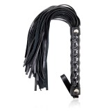 Peitsche mit Rautenmuster und Metallbeschlägen, 39 cm, Schwarz von Latetobed BDSM Line | Fesselliebe.de