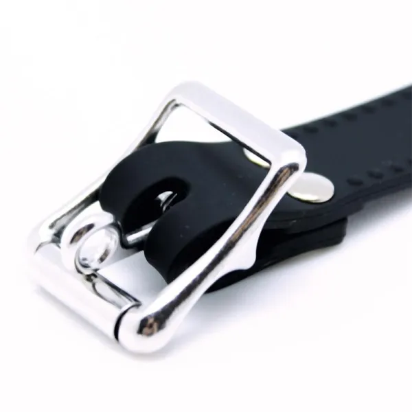 Mundknebel mit Hundeknochen aus Silikon von Latex Play | Fesselliebe.de