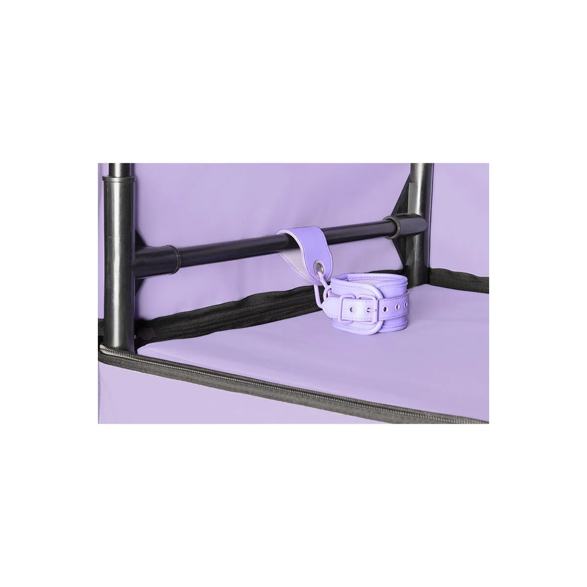 Kink Club Cabina Bukkake Morado von Secret Dome | Fesselliebe.de