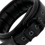 Handschellen und Kragen aus Schwarzem Leder von Darkness | Fesselliebe.de