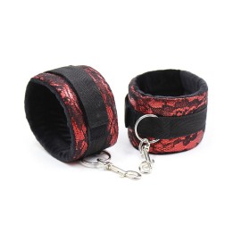 Handschellen aus Samt mit Nylonband von Ohmama Fetish | Fesselliebe.de