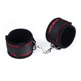 Scandal Handgelenk-Handschellen von Ohmama Fetish | Fesselliebe.de