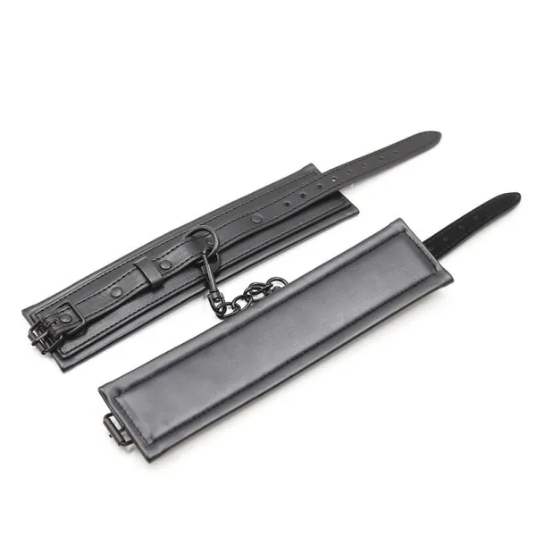 Handgelenkbeschrnkungen von Ohmama Fetish | Fesselliebe.de