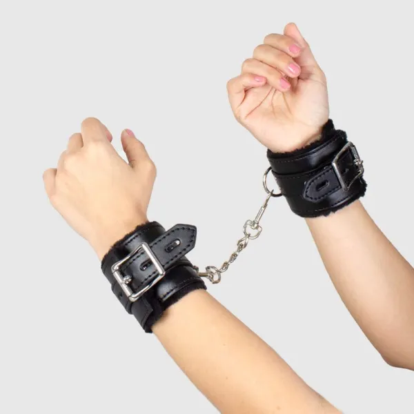 Schwarze Bondage-Handschellen Bdsm-Kollektion von Secretplay 100% Fetish | Fesselliebe.de