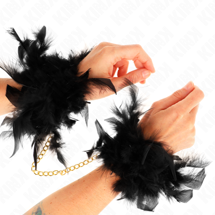 Federhandmanschetten mit Goldkette Modell 1 von Kink Wrist Restraint | Fesselliebe.de