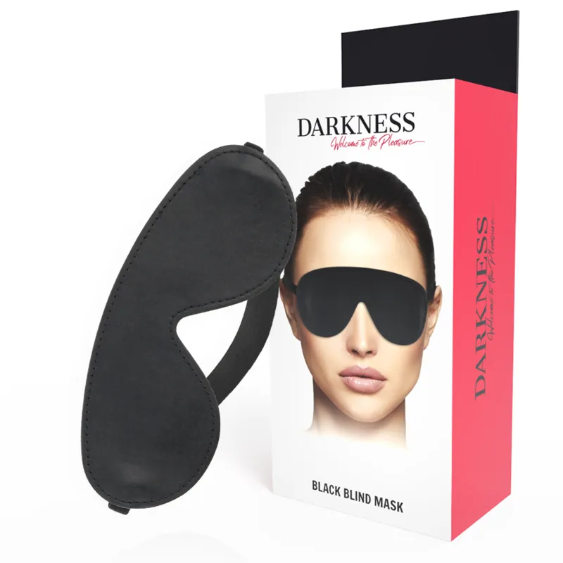 Hochwertige Schwarze Maske von Darkness Bondage | Fesselliebe.de