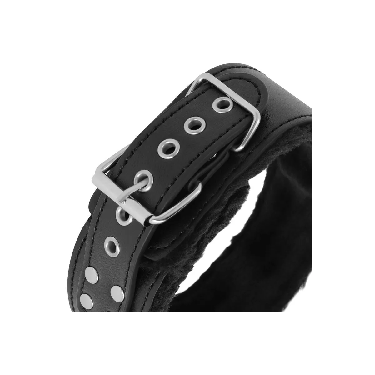 Gefütterte Halskette mit Titankette von Darkness Bondage | Fesselliebe.de