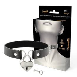 Vegane Leder-Halskette mit Herz-Accessoire mit Schlüssel von Coquette Accessories | Fesselliebe.de