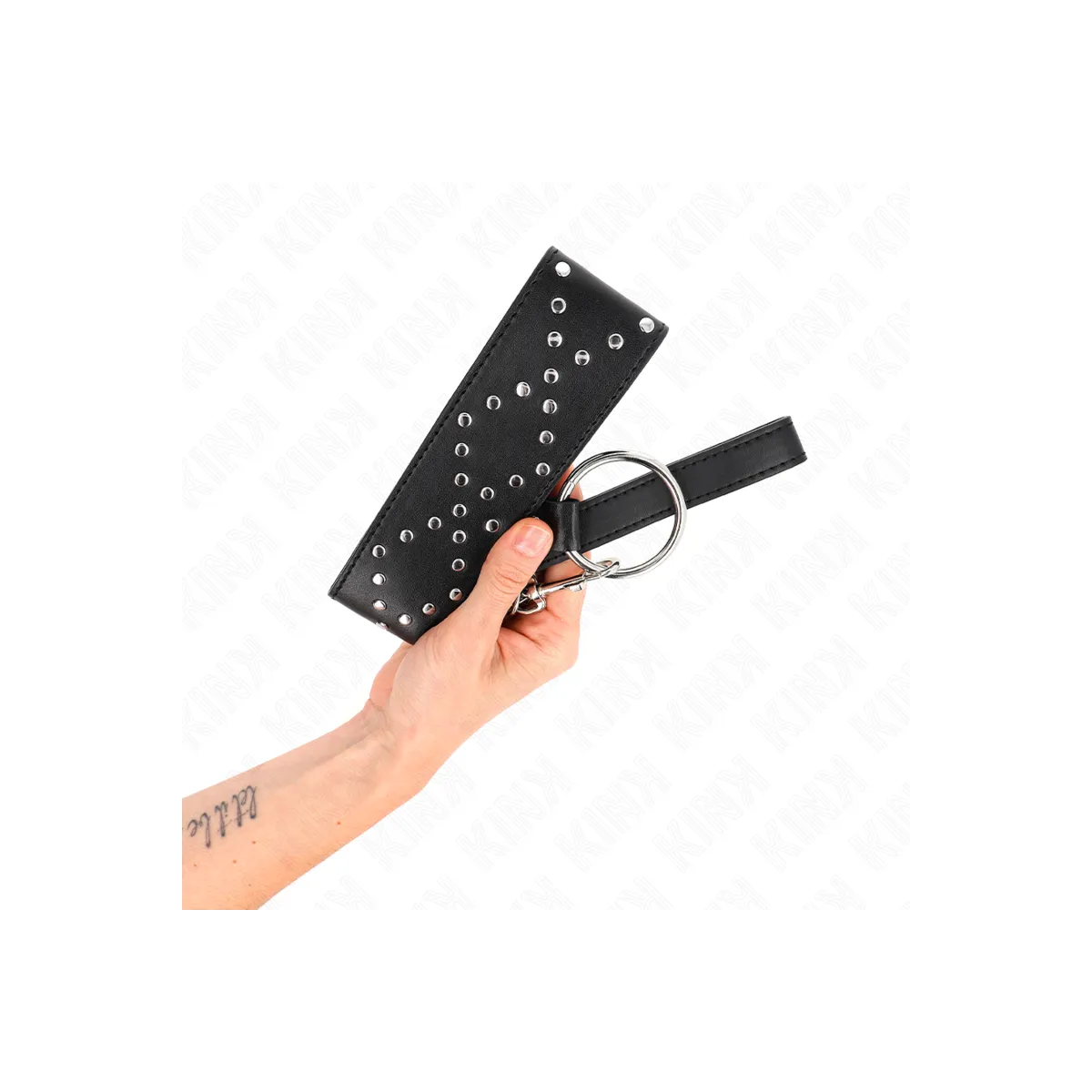 Halskette 65 cm mit Leine mit Silbernen Nieten Modell 3 Verstellbar 36-43 cm X 5 cm von Kink Collar & Gag | Fesselliebe.de