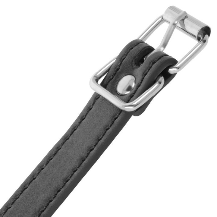 Penisring mit Riemen von Darkness Bondage | Fesselliebe.de