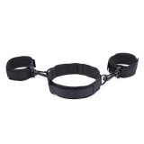 Handschellen und Kragen aus Nylon von Ohmama Fetish | Fesselliebe.de